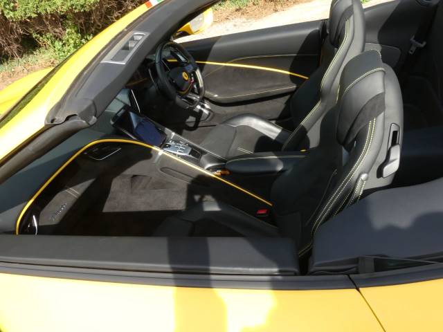 2024 Ferrari Roma 3.9 ROMA SPIDER S-A
