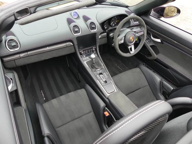 2022 Porsche 718 3.8 Spyder